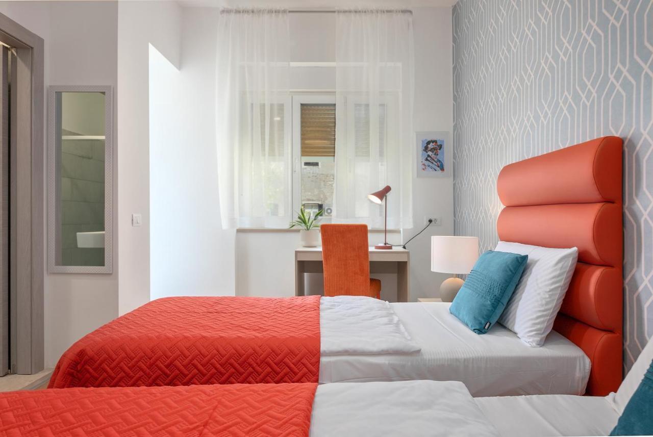 La Preziosa Rooms Pula Exteriör bild
