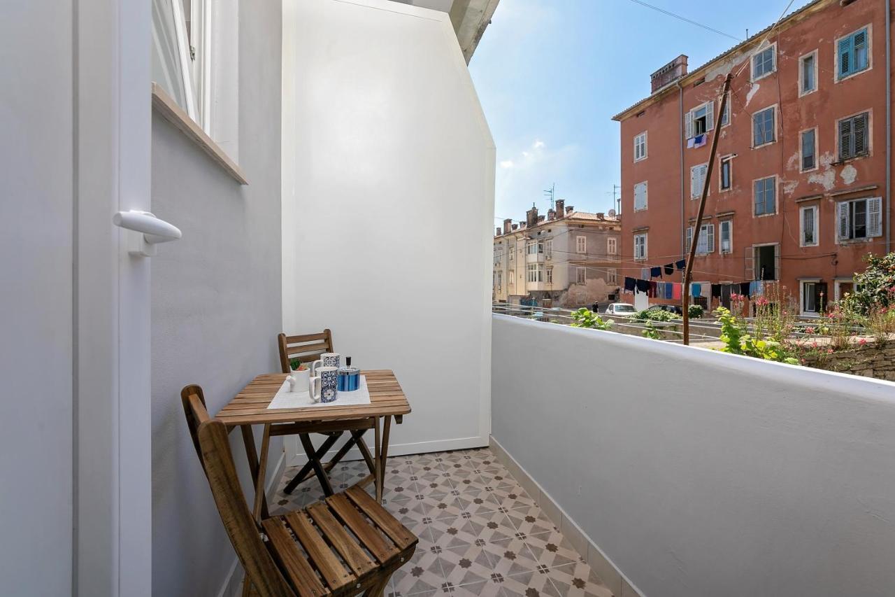 La Preziosa Rooms Pula Exteriör bild
